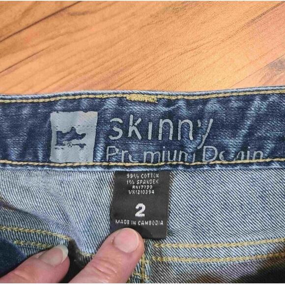 Premium Denim Skinny Jeans Denim Embellished Jeans - Picture 3 of 6